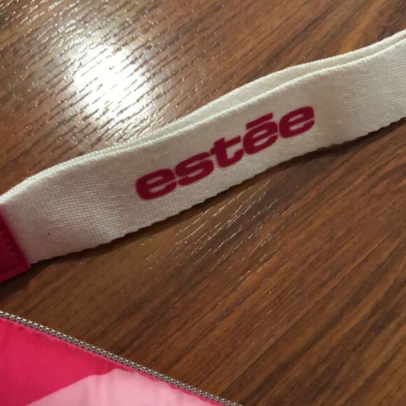 NEW Estee Lauder puffer recycled cosmetic bag Wristlet. - Picture 2 of 5